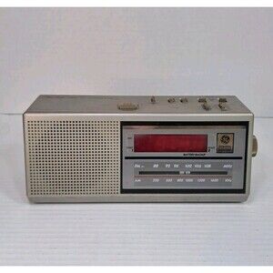 Vintage General Electric 7-4637A AM/FM Digital Alarm Clock Radio Electric Retro